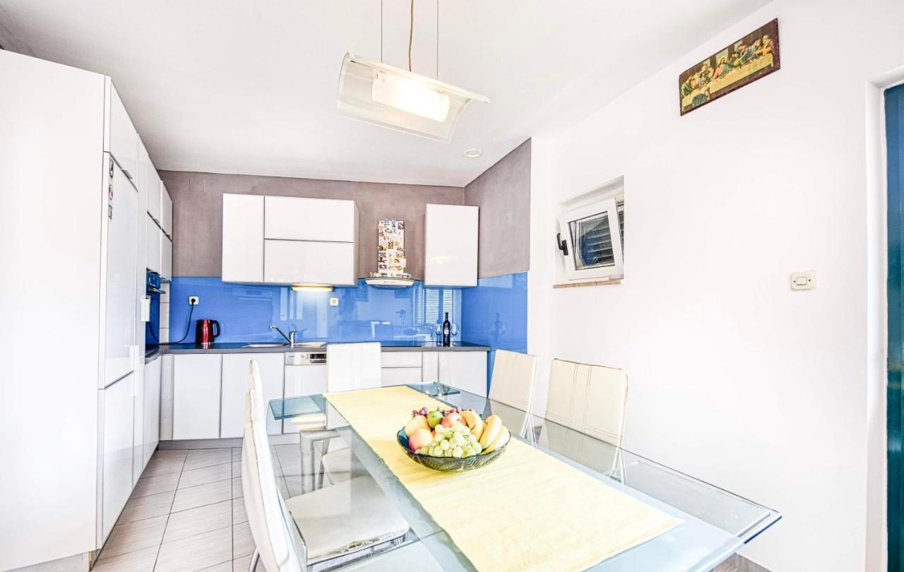 Apartman Andrej Povlja  Exteriér fotografie